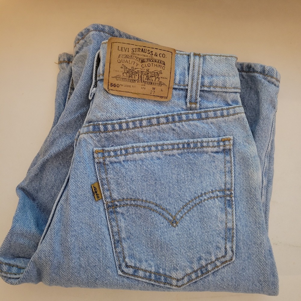 Vintage 90s Levi's 560 Loose Fit Student Jean Shorts Men Size 27 Made In USA